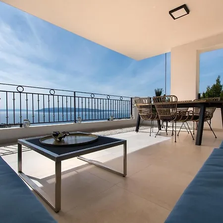 Smaragd - Perle - Luxury With Shared Pool Apartman