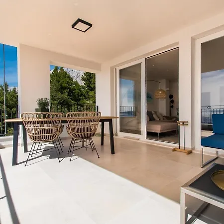 Smaragd - Perle - Luxury With Shared Pool Apartman *