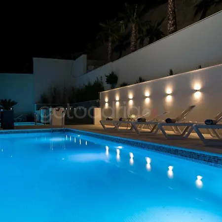 Smaragd - Perle - Luxury With Shared Pool Apartman Makarska