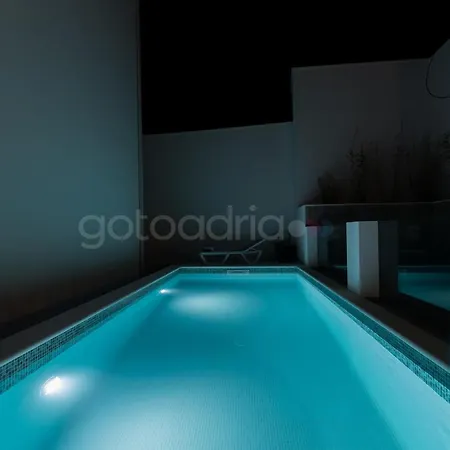 아파트 Smaragd - Perle - Luxury With Shared Pool 마카르스카