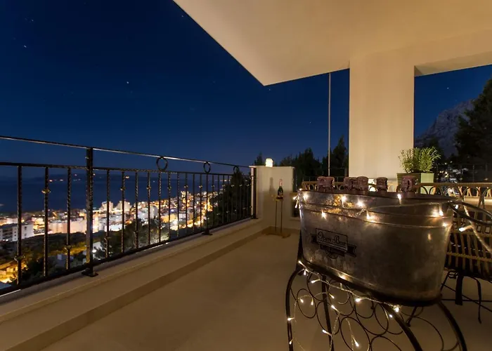 Smaragd - Perle - Luxury With Shared Pool شقة *