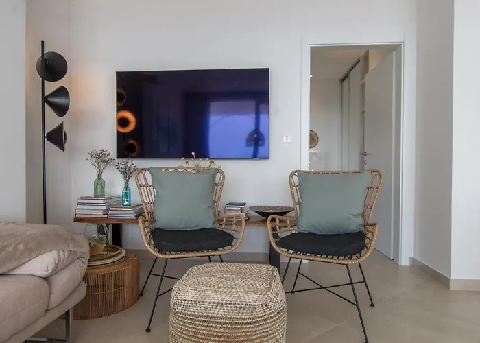 Smaragd - Perle - Luxury With Shared Pool Appartamento Makarska