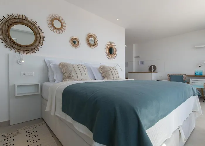 Smaragd - Perle - Luxury With Shared Pool ماكارسكا